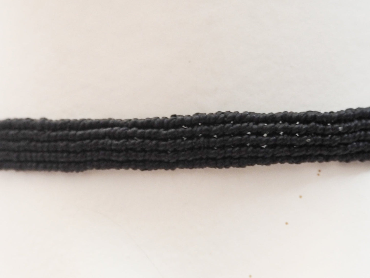 Choker negro Minimalista: Elegancia en Negro Absoluto - My Cuqui Shop