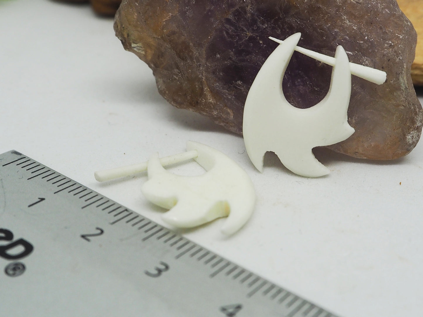 Pendientes Dilatadores Falsos (Fake Gauges) de Hueso de Yak | 100% Orgánicos, Sin Metal - My Cuqui Shop #