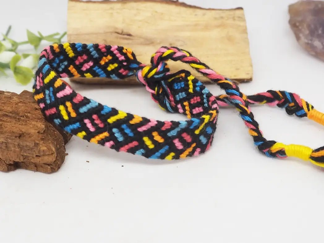Pulsera Artesanal Única de Hilo de Algodón | Pieza Exclusiva Hecha a Mano - My Cuqui