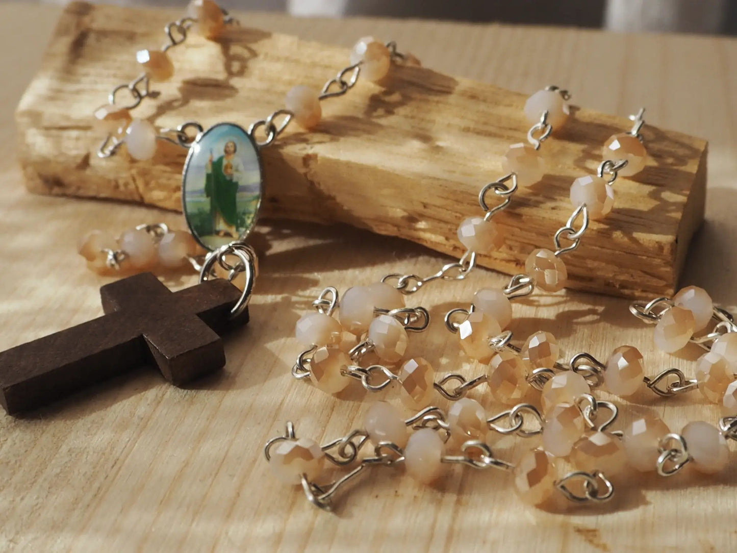 Rosario San Judas Tadeo - cuentas marrón facetadas - My Cuqui