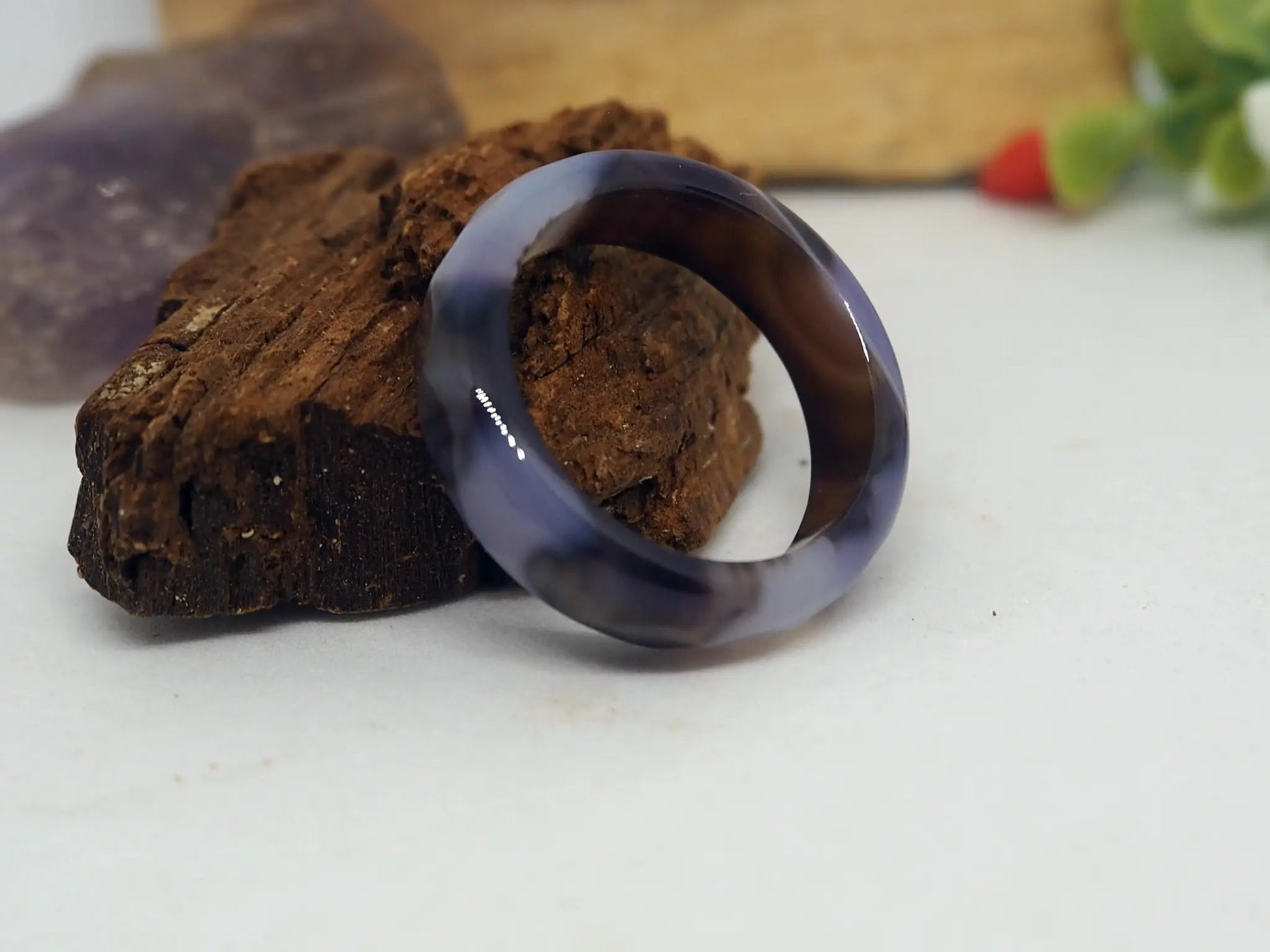 Anillo de Fluorita - Diseño Único y Tonos Terrosos - My Cuqui Shop