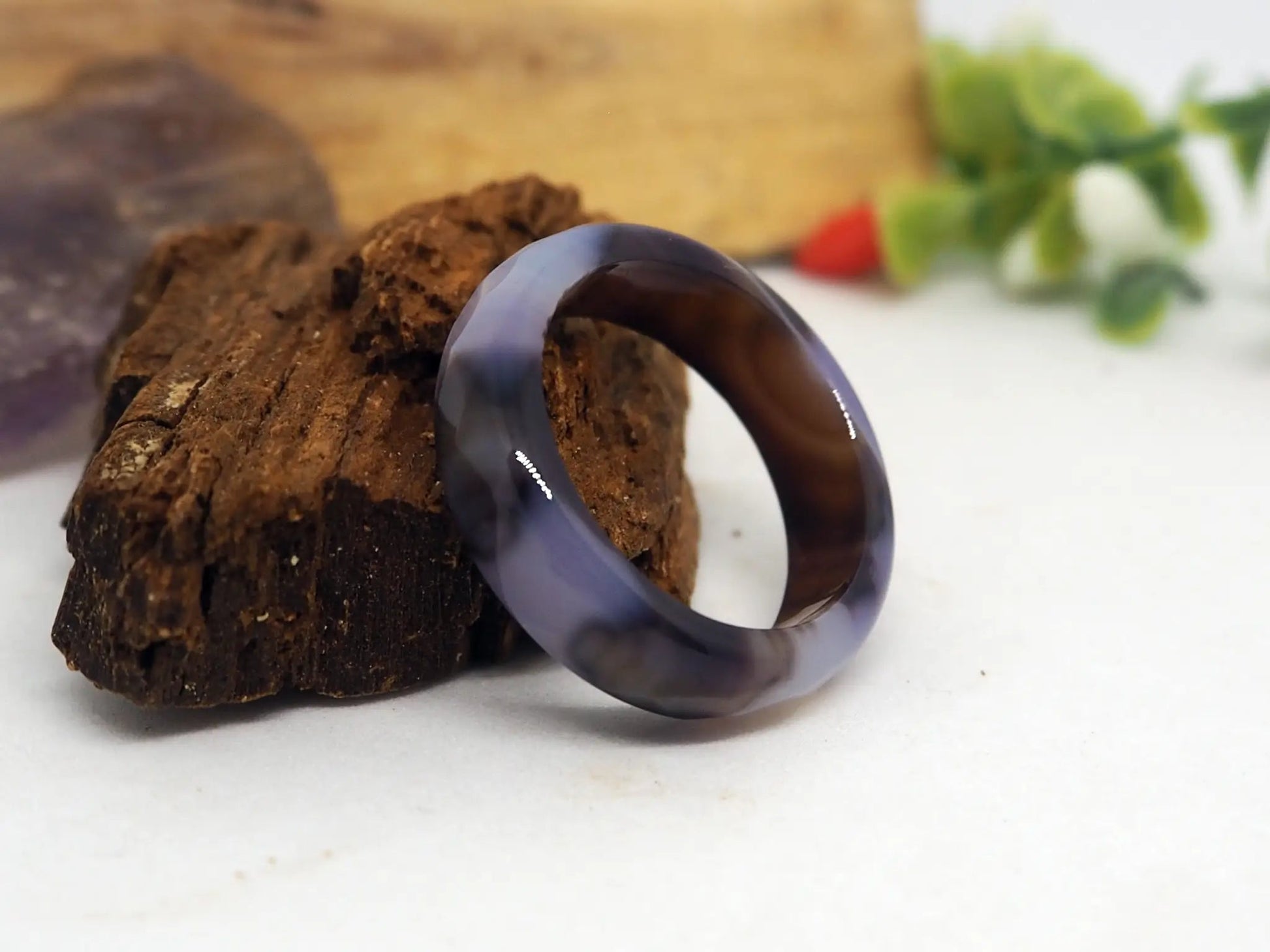 Anillo de Fluorita - Diseño Único y Tonos Terrosos - My Cuqui Shop