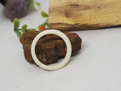 Anillo de Hueso de Yak. Modelo alianza - My Cuqui