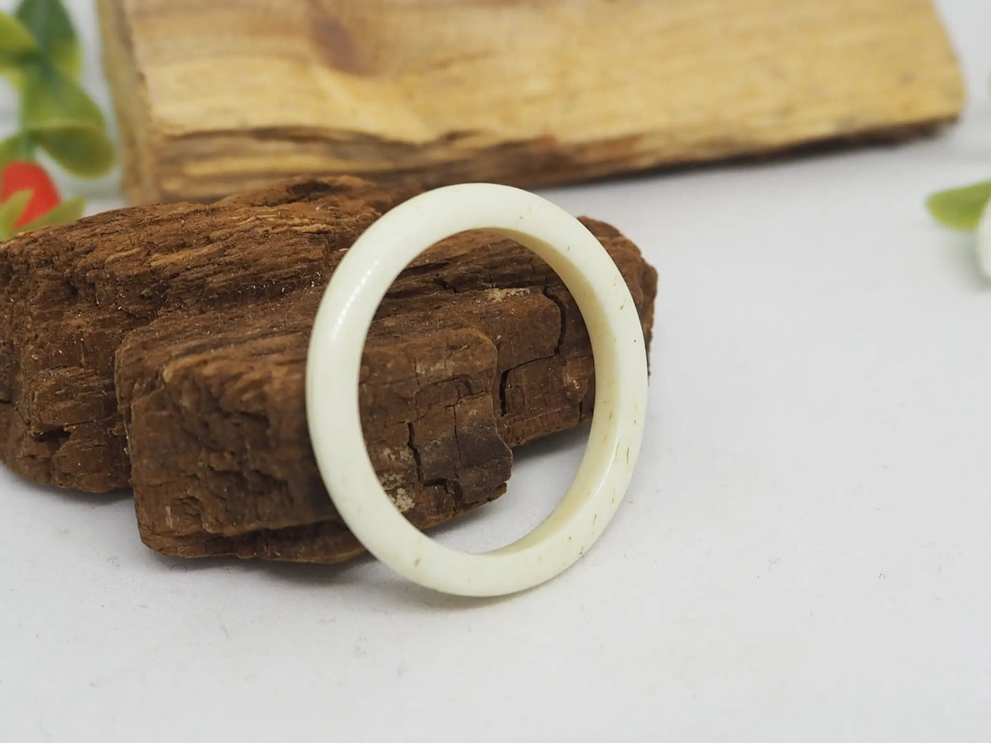 Anillo de Hueso de Yak. Modelo alianza - My Cuqui