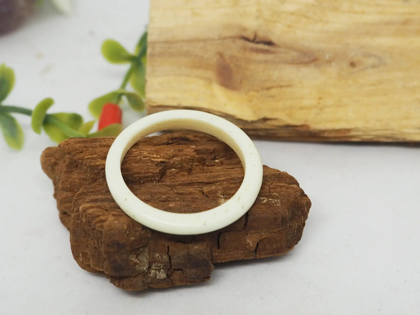 Anillo de Hueso de Yak. Modelo alianza - My Cuqui