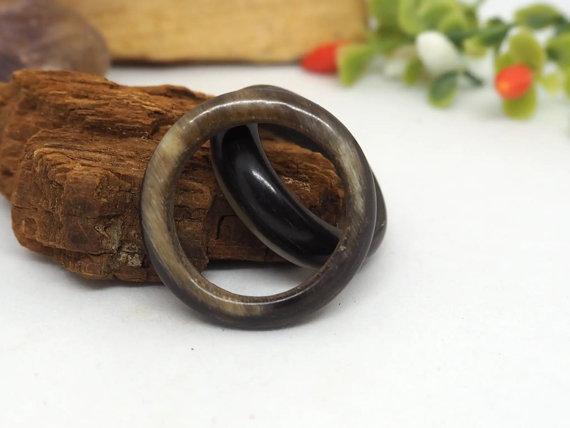 Anillo de Tagua Natural (Marfil Vegetal): Sostenible y Único - My Cuqui Shop
