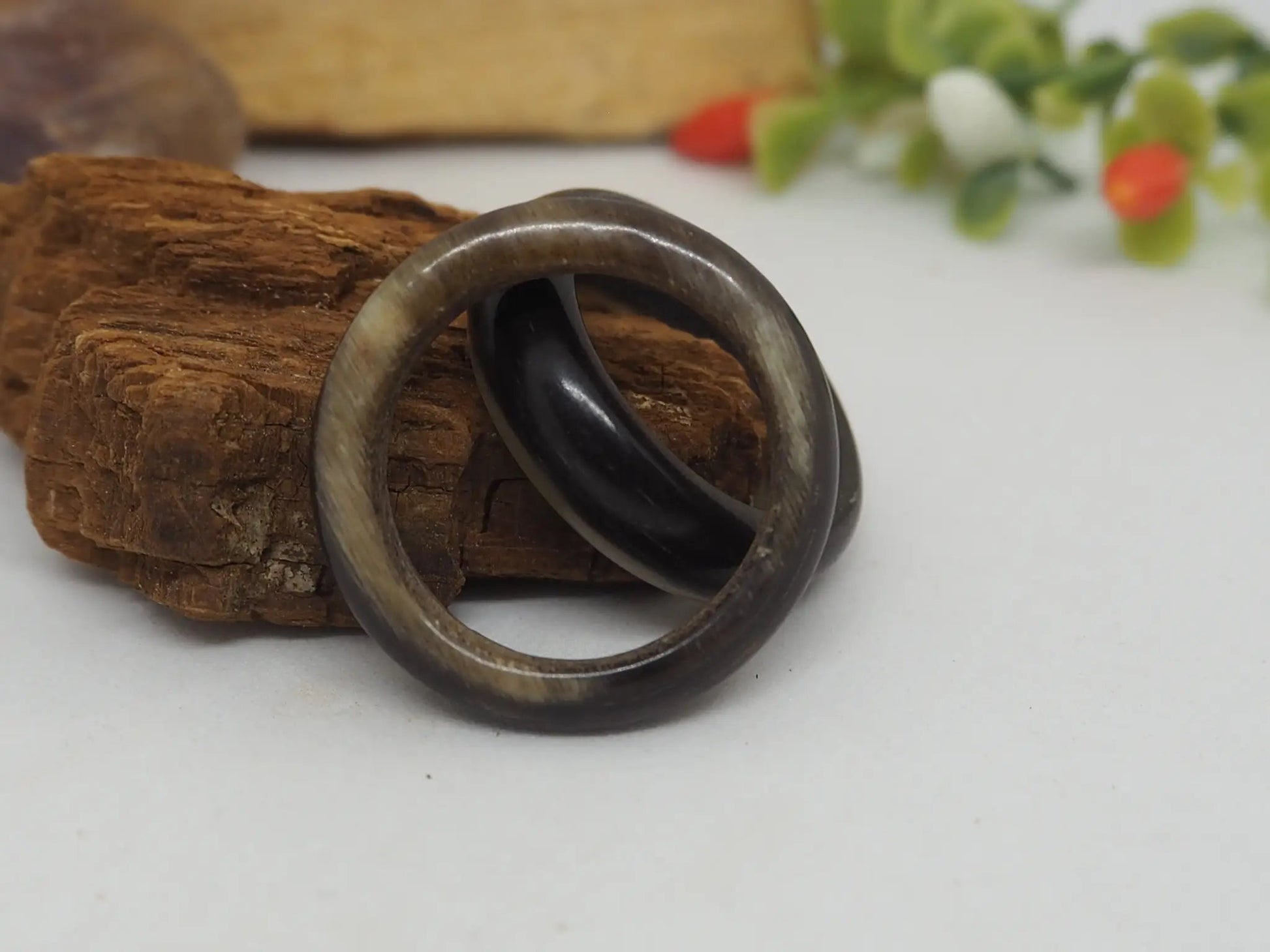 Anillo de Tagua Natural (Marfil Vegetal): Sostenible y Único - My Cuqui Shop