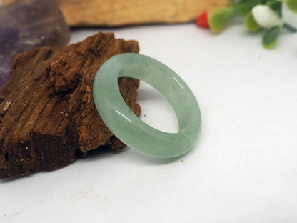 Anillo Elegante de Aventurina Verde Natural - Calma y Prosperidad - My Cuqui Shop