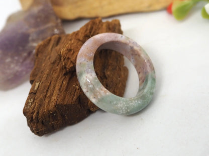 Anillo Elegante de Jade Natural "Tricolor" - Protección y Armonía - My Cuqui Shop