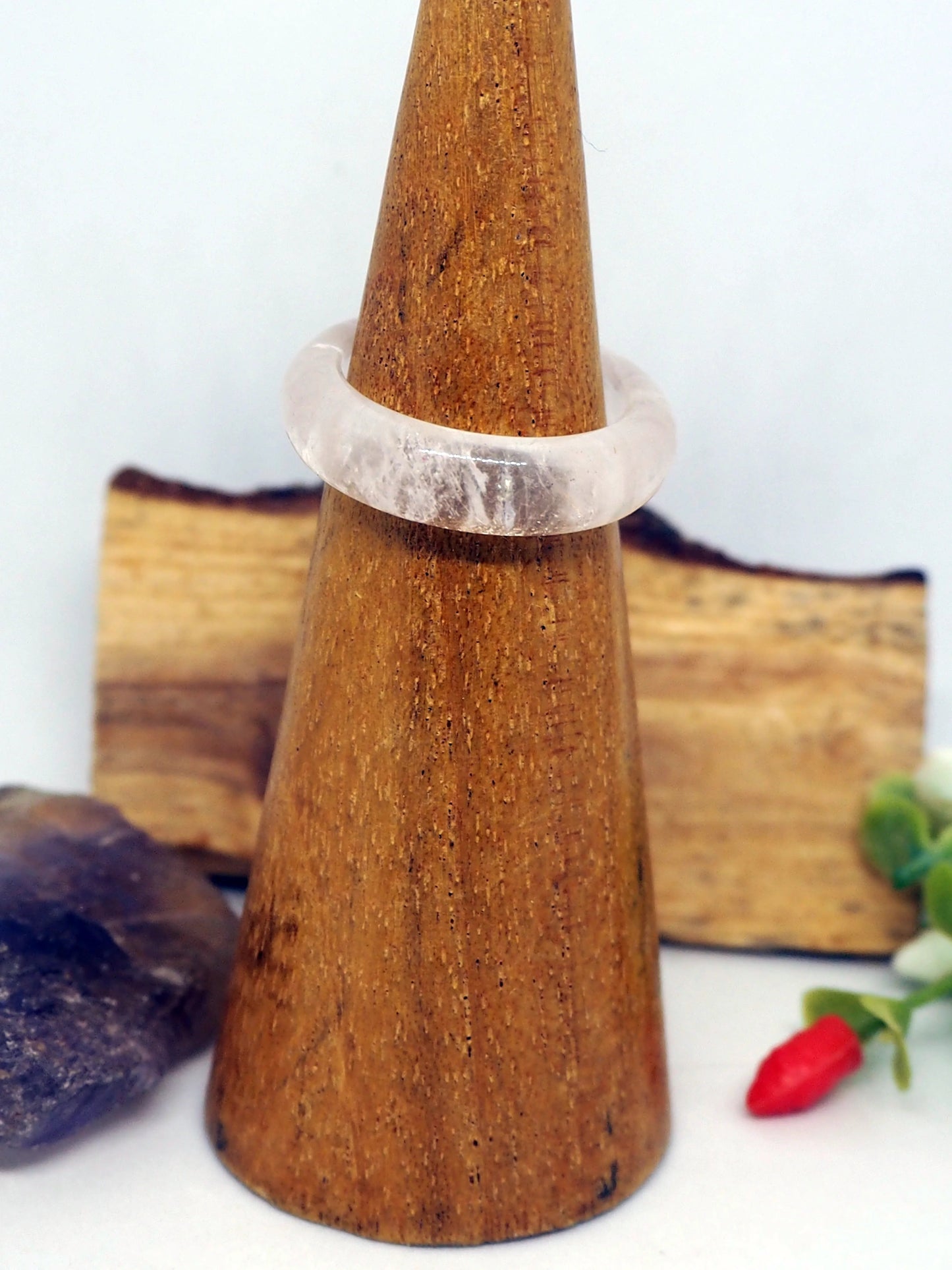 Anillo Minimalista de Cuarzo Rosa Natural Tono Cristalino - Elegancia Sutil - My Cuqui Shop