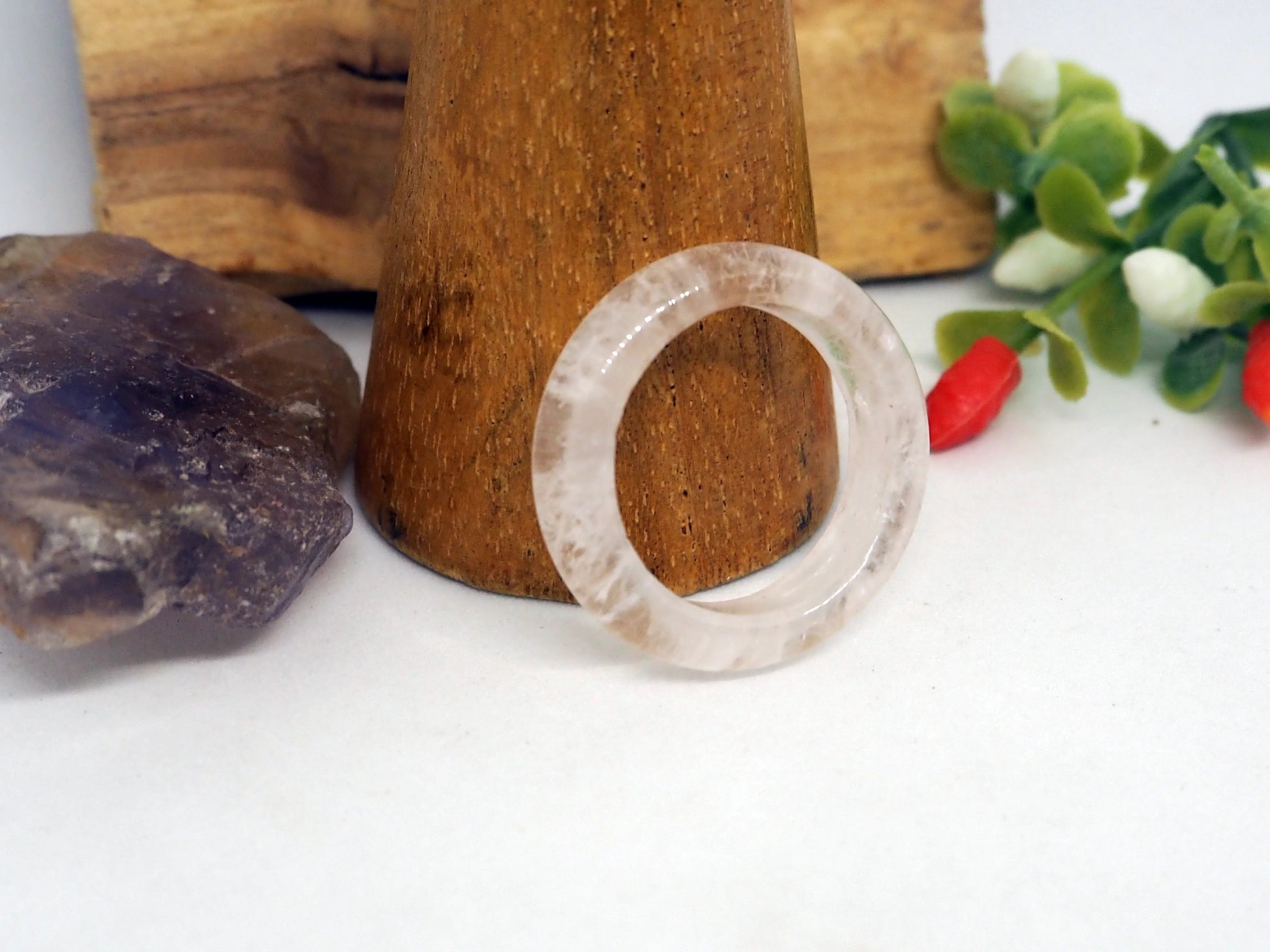 Anillo Minimalista de Cuarzo Rosa Natural Tono Cristalino - Elegancia Sutil - My Cuqui Shop