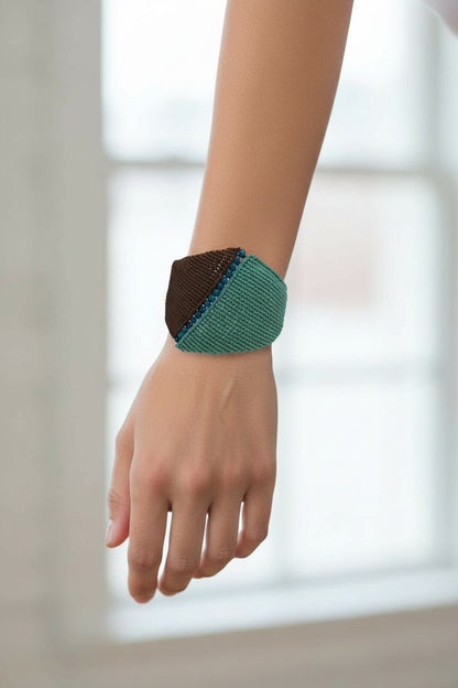 Brazalete Ancho de Macramé con Piedras Aguamarina | Hilos Encerados - My Cuqui Shop