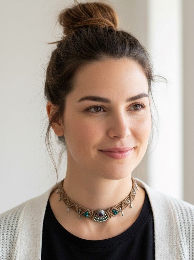 Choker "Amuleto Bohemio": Amatista, Calma y Protección Artesanal - My Cuqui Shop