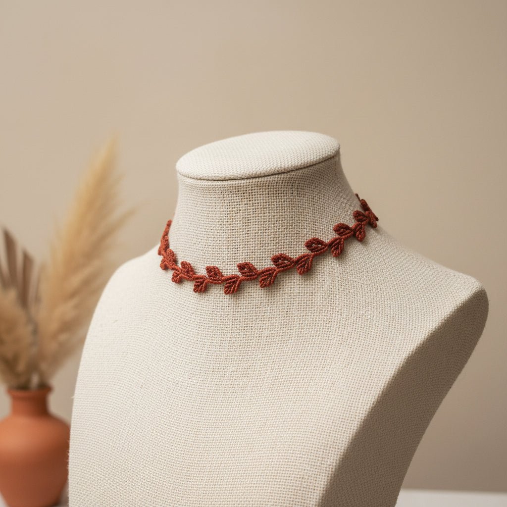 Choker Artesanal de Micromacramé en Hilo Encerado Rojo - My Cuqui Shop #