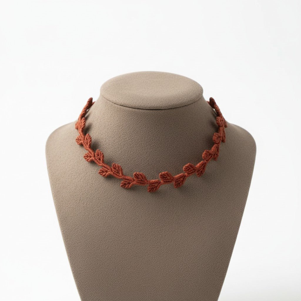 Choker Artesanal de Micromacramé en Hilo Encerado Rojo - My Cuqui Shop