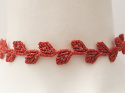 Choker Artesanal de Micromacramé en Hilo Encerado Rojo - My Cuqui Shop #