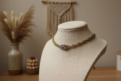 Choker Glamour "Corona Violeta": Amatista y Hilo Encerado Dorado - My Cuqui Shop #
