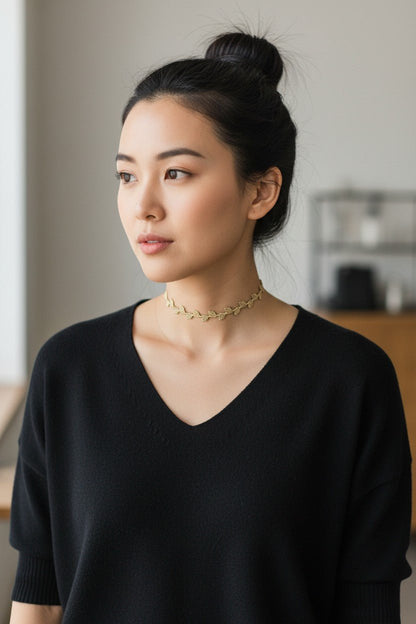 Choker "Hojas" en hilo encerado dorado. Ajustable - My Cuqui Shop