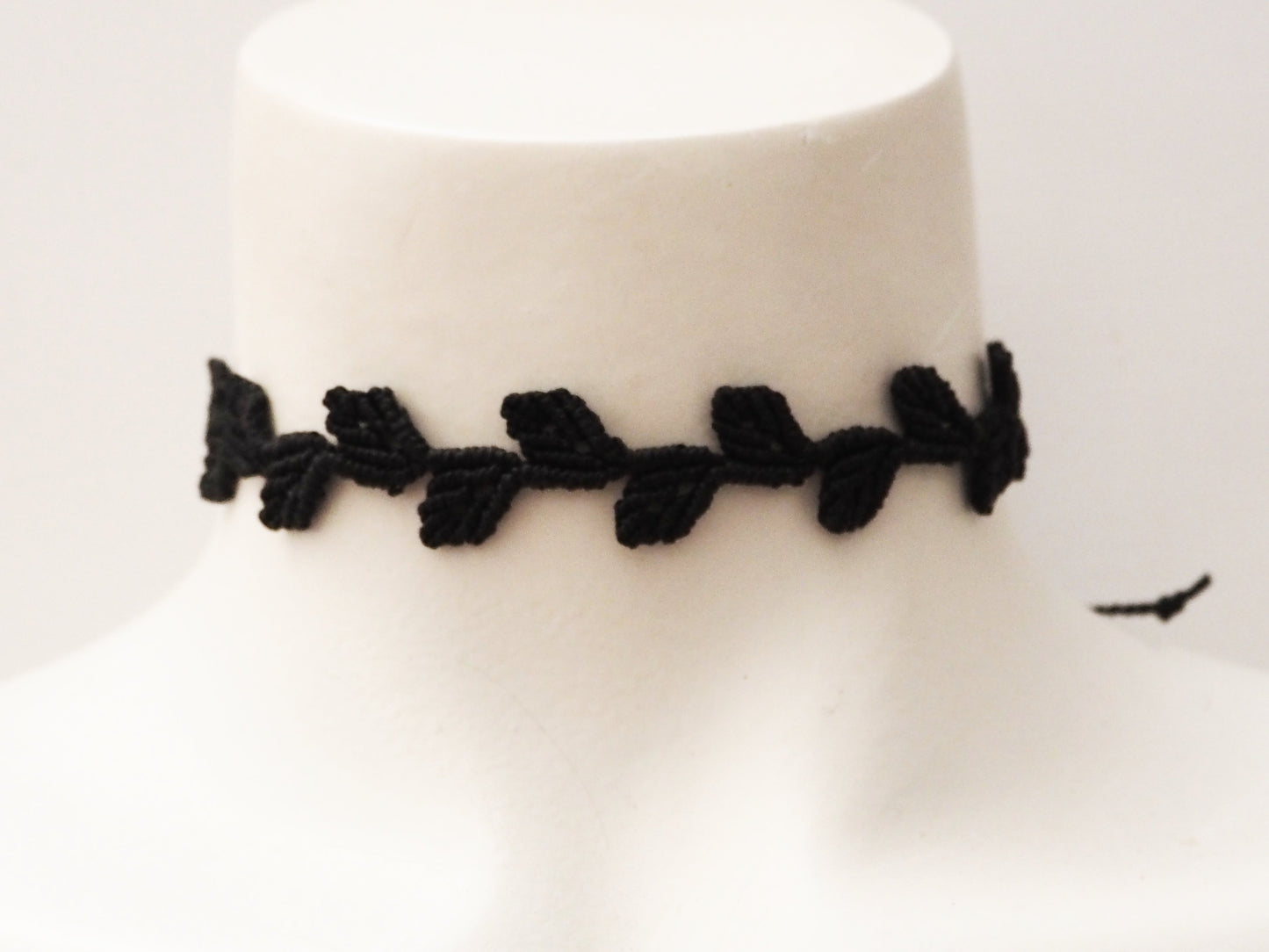 Choker "Hojas" hilo encerado color negro - My Cuqui Shop #