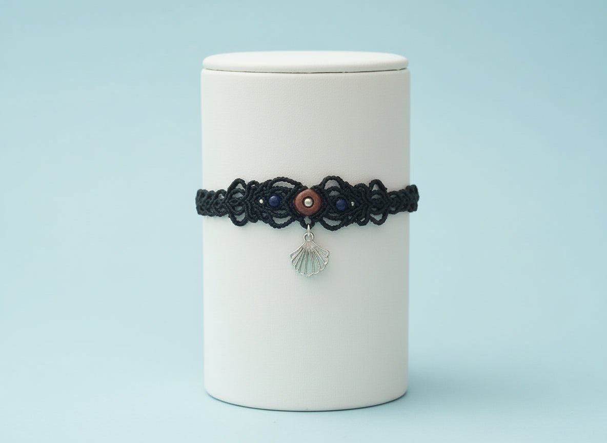 Cocker negro con piedra del sol - artesanal - My Cuqui Shop