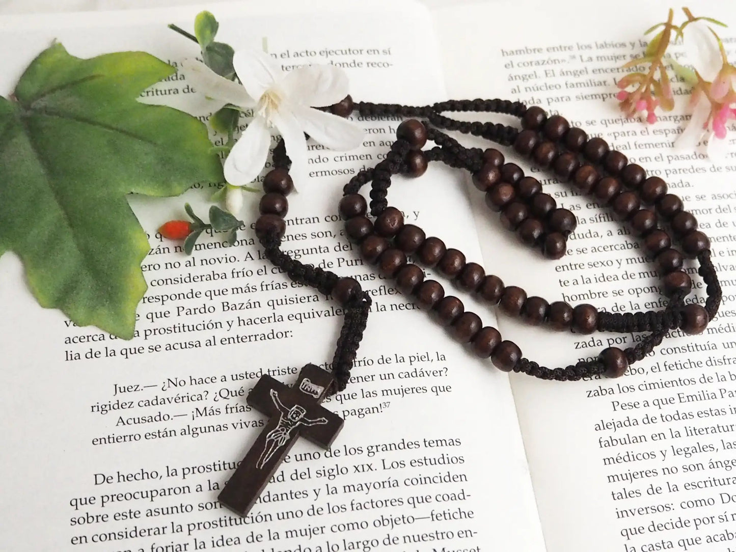 Colección Rosarios Cuquis | Cuentas de Madera Natural en 3 Tonos - My Cuqui Shop