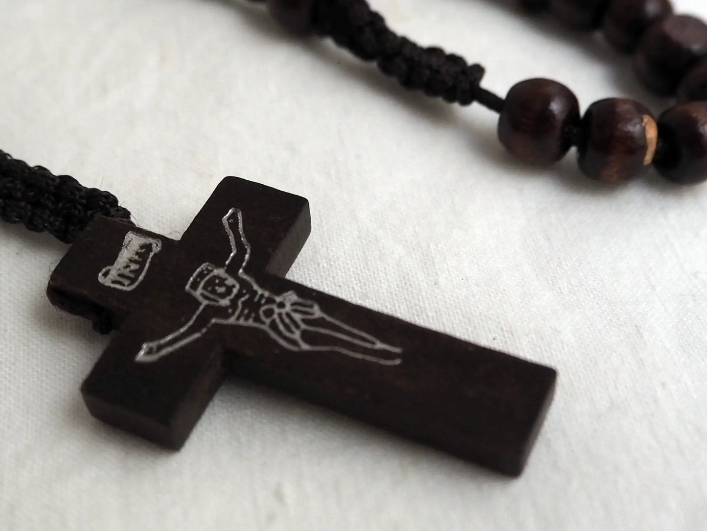 Colección Rosarios Cuquis | Cuentas de Madera Natural en 3 Tonos - My Cuqui Shop