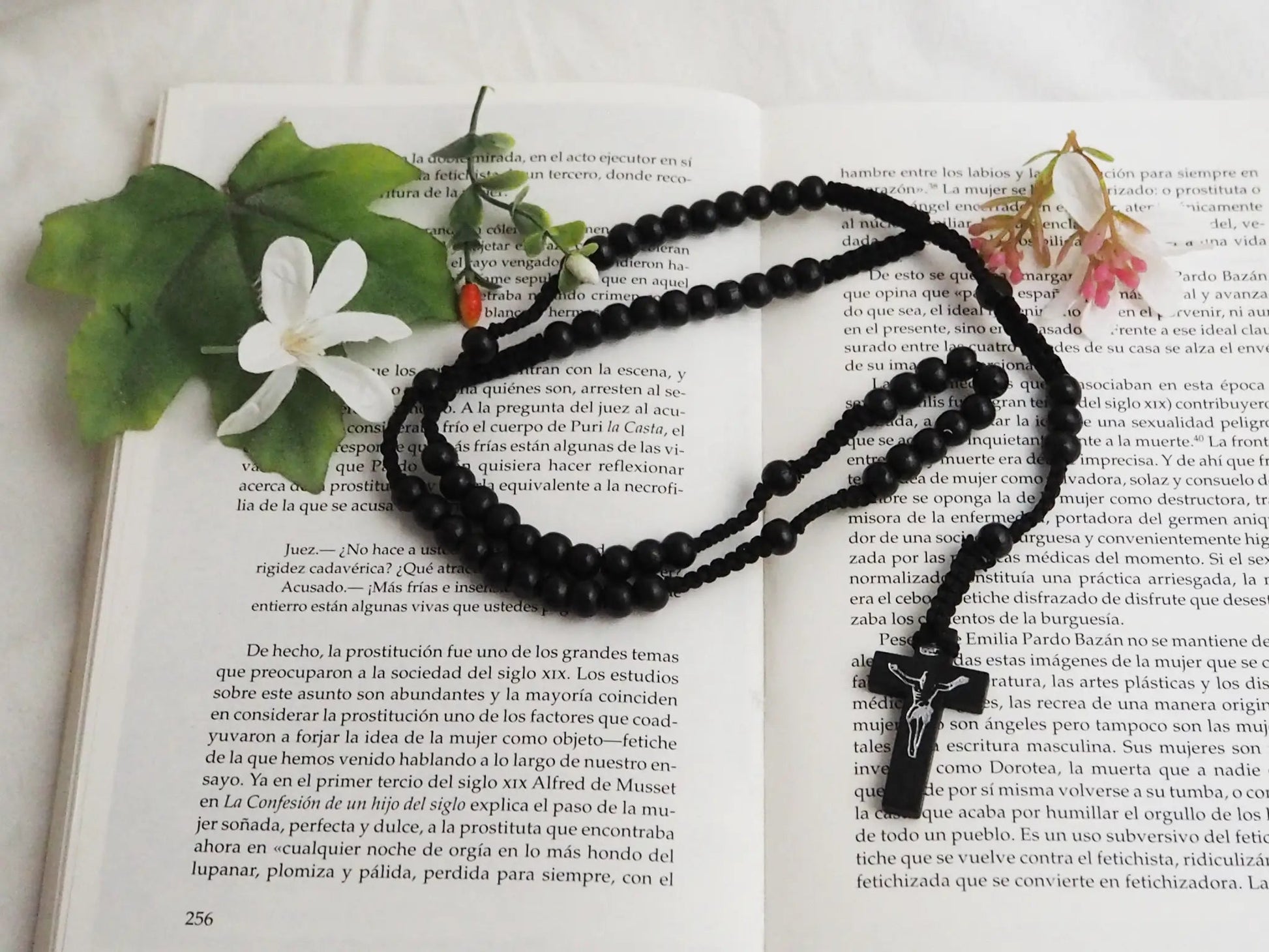 Colección Rosarios Cuquis | Cuentas de Madera Natural en 3 Tonos - My Cuqui Shop