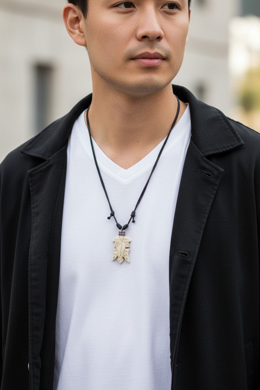 Collar con Colgante de Hueso Tallado Artesanal - Estilo Tribal/Natural - My Cuqui Shop #