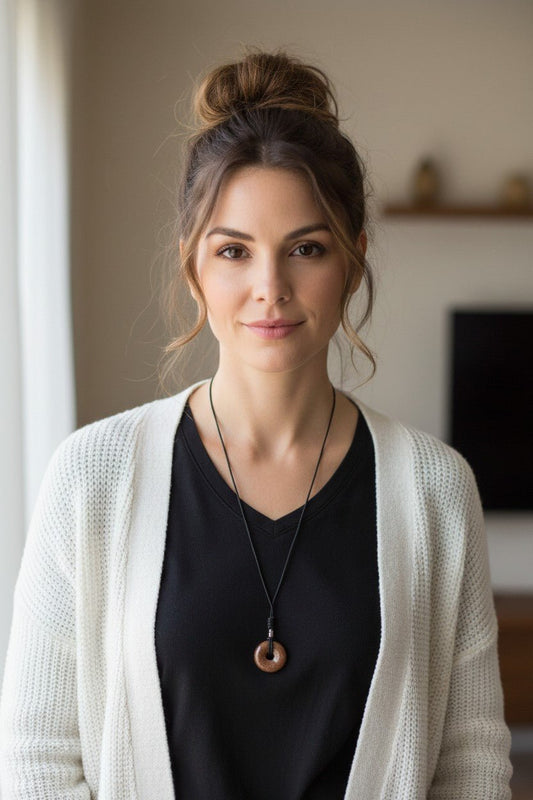 Collar "Destello Solar": Colgante Pi de Piedra del Sol, Pieza Única Artesanal - My Cuqui Shop #