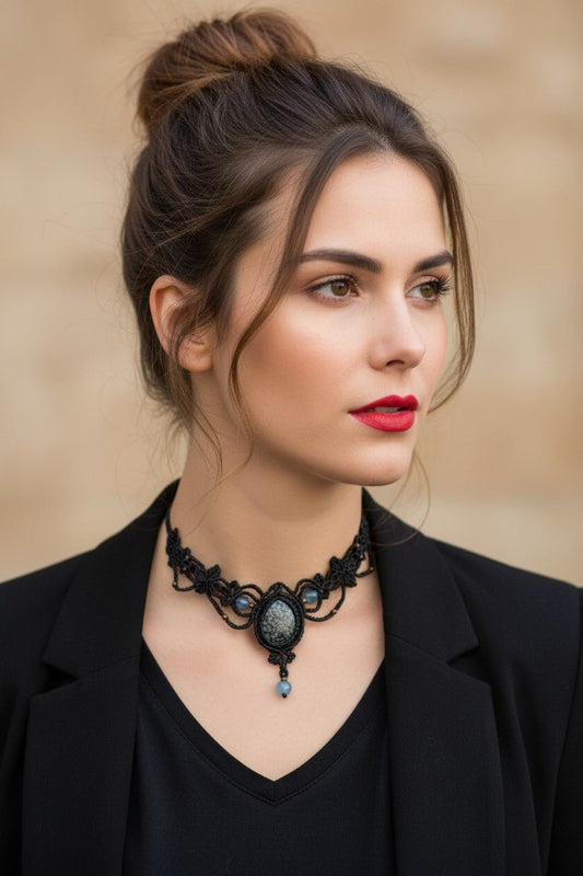 Collar en macramé con Pietersita cuarzo y Aguamarina - My Cuqui Shop