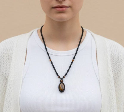 Collar en macramé "Fuera Interiori" Ojo de Tigre - My Cuqui Shop