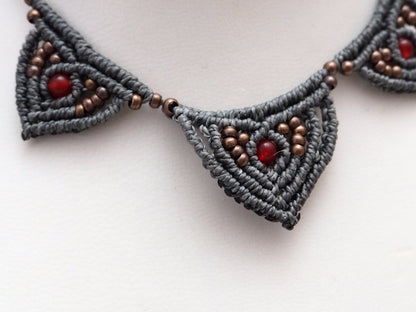 Collar "Guerrera Interior": Ágata Roja para la Fuerza, Vitalidad y Protección - My Cuqui Shop