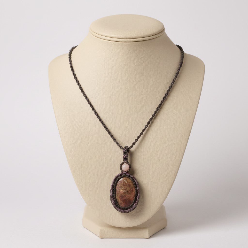 Collar Rústico "Metamorfosis Natural": Micro-Macramé & Jaspe Mariposa - My Cuqui Shop #