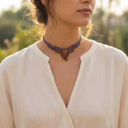 Collar/Choker Violeta con Gota de Piedra del Sol y Detalles en Acero Inoxidable Dorado - My Cuqui Shop #