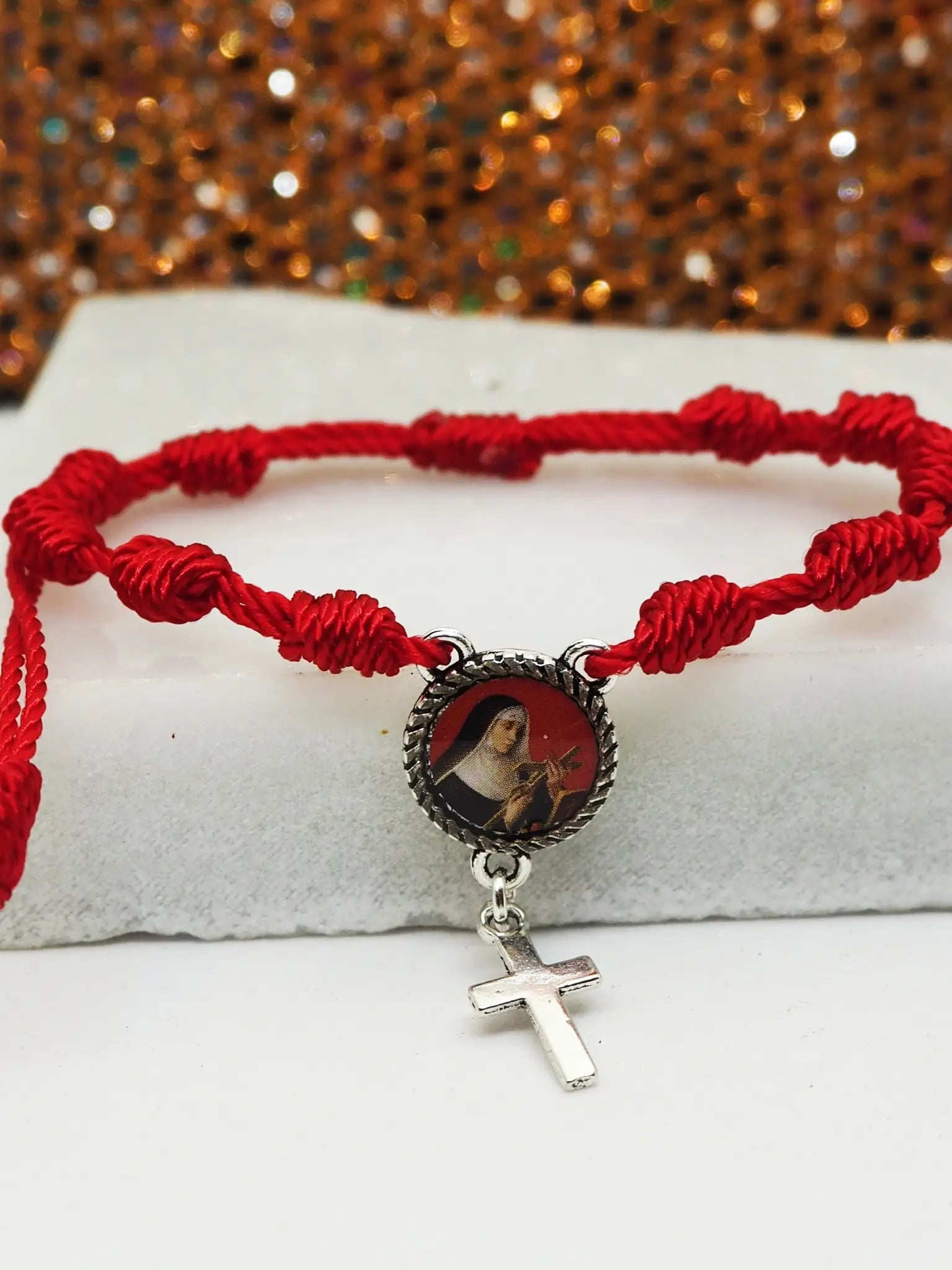 Decenario Cuquis Santa Rita de Casia | Pulsera Nudo Rojo Ajustable - My Cuqui Shop