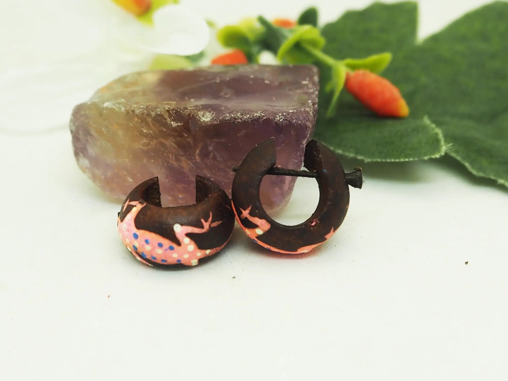 Pendiente de coco | Salamandra rosa - My Cuqui