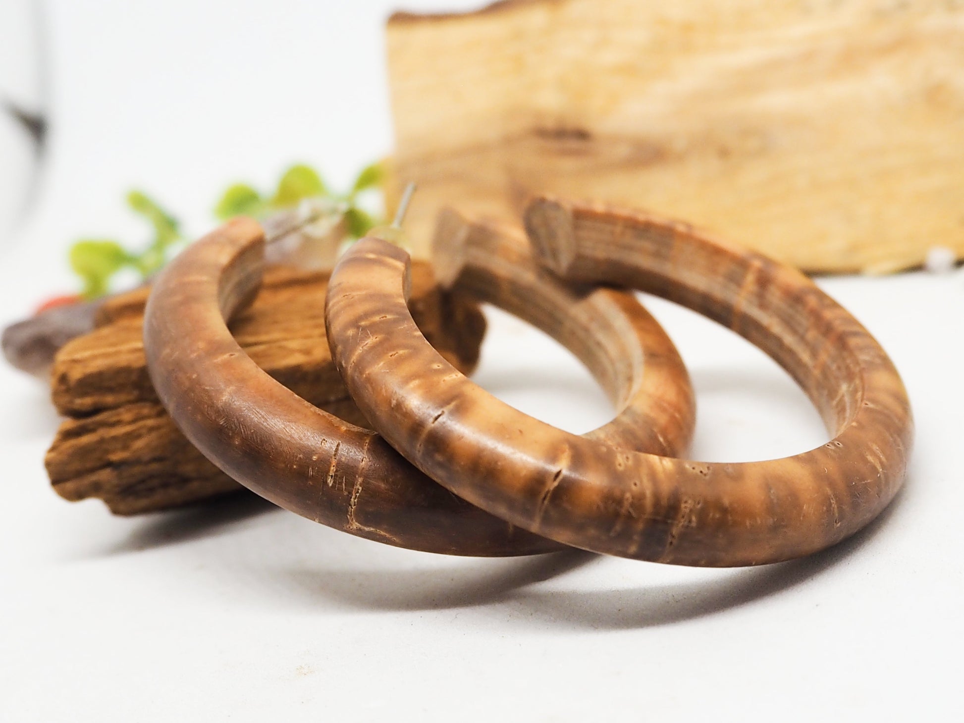 Pendientes Aro "Baba" en color marrón - My Cuqui Shop #