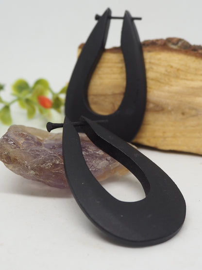 Pendientes de madera color negro. Modelo Lagrima. - My Cuqui Shop #