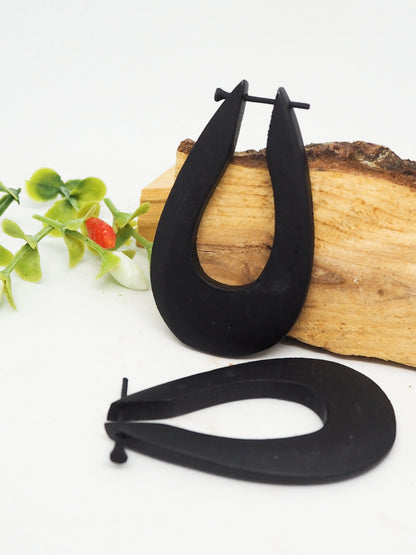 Pendientes de madera color negro. Modelo Lagrima. - My Cuqui Shop #
