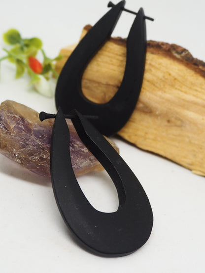 Pendientes de madera color negro. Modelo Lagrima. - My Cuqui Shop #