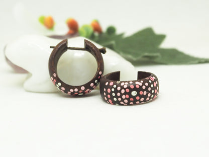 Pendientes de Madera. Pintados en tonos rosa - My Cuqui Shop #