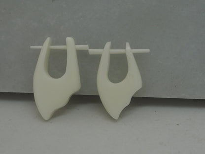 Pendientes Dilatadores Falsos (Fake Gauges) de Hueso de Yak Orgánico en Hoja - My Cuqui Shop