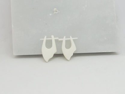 Pendientes Dilatadores Falsos (Fake Gauges) de Hueso de Yak Orgánico en Hoja - My Cuqui Shop