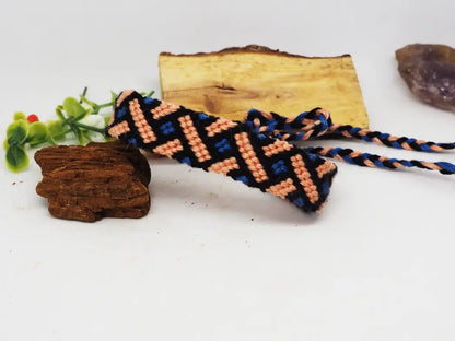 Pulsera Artesanal Tejida en Hilo de Algodón | Ajustable, Cómoda y Única - My Cuqui
