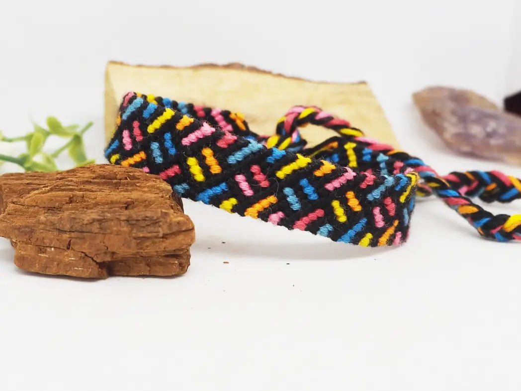 Pulsera Artesanal Única de Hilo de Algodón | Pieza Exclusiva Hecha a Mano - My Cuqui