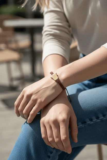 Pulsera "Renacer" de Tulipán Artesanal – Acero Inoxidable y Macramé (6 Colores) - My Cuqui