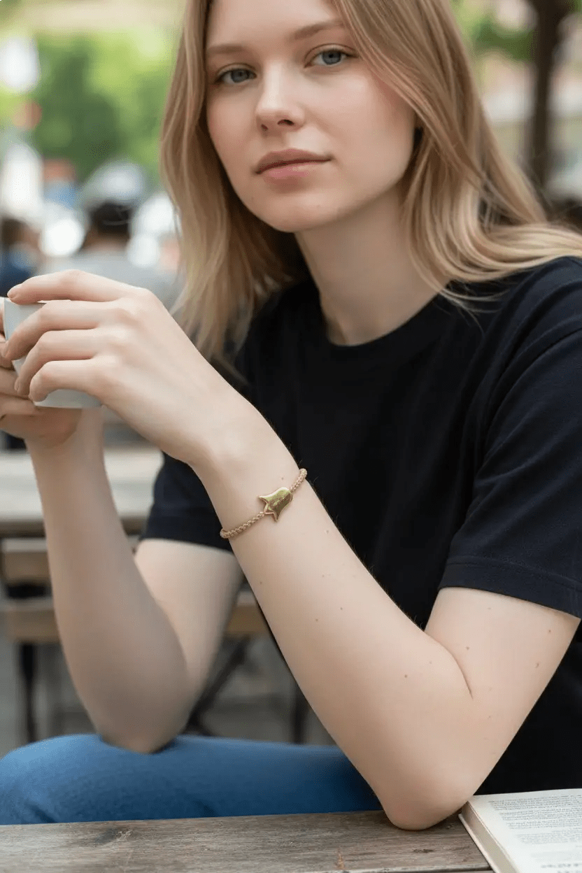 Pulsera "Renacer" de Tulipán Artesanal – Acero Inoxidable y Macramé (6 Colores) - My Cuqui