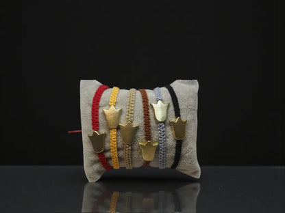 Pulsera "Renacer" de Tulipán Artesanal – Acero Inoxidable y Macramé (6 Colores) - My Cuqui