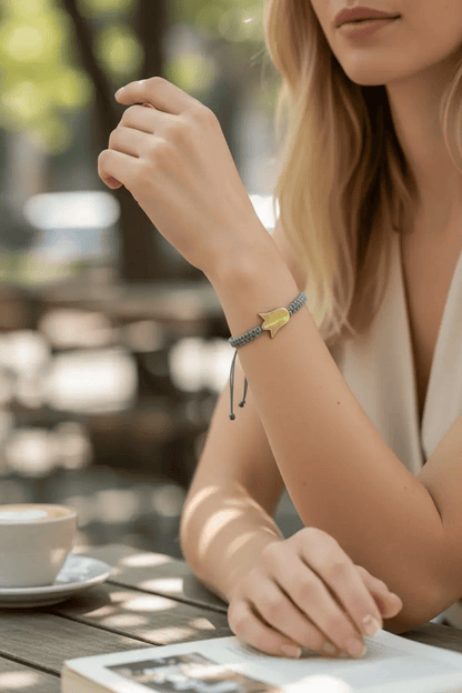 Pulsera "Renacer" de Tulipán Artesanal – Acero Inoxidable y Macramé (6 Colores) - My Cuqui