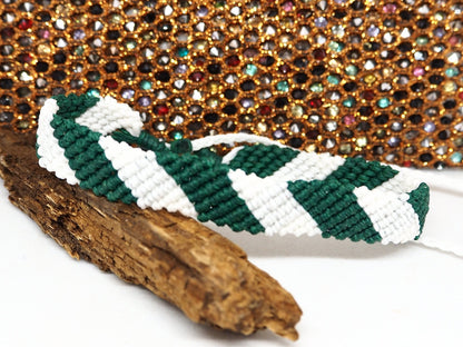 Pulseras de hilo roja y verde  - My Cuqui Shop #